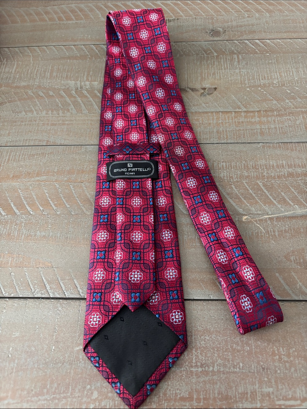 Bruno Piattelli Red Geometric Silk Tie with Blue Accents